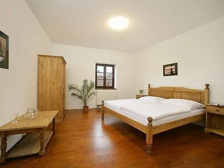 Zámecká - Castle 3*