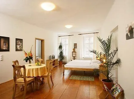 Zámecká - Castle Apartahotel